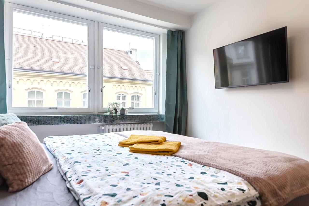 Popular Location / Street View / 4 Ppl / Netflix Apartment Prague Luaran gambar