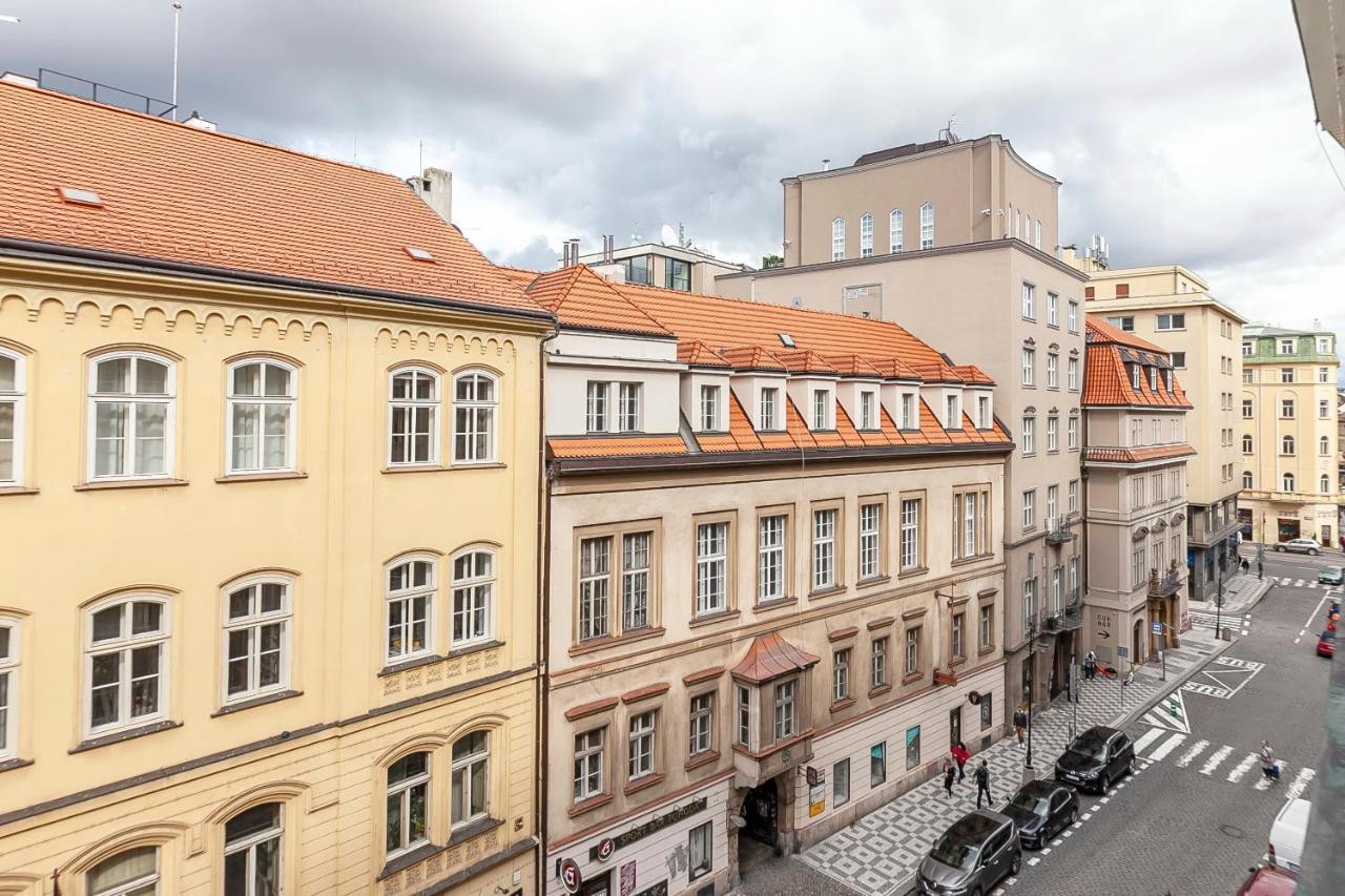 Popular Location / Street View / 4 Ppl / Netflix Apartment Prague Luaran gambar
