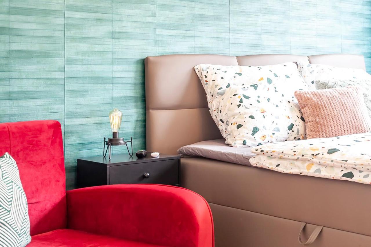 Popular Location / Street View / 4 Ppl / Netflix Apartment Prague Luaran gambar